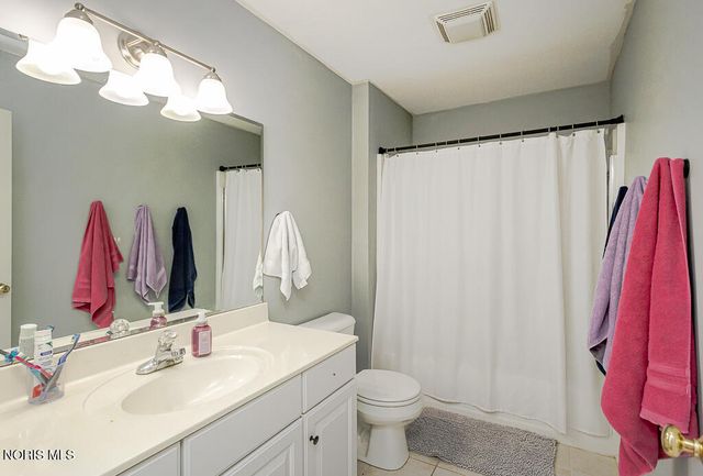 505 Pine Valley Drive, Bowling Green, OH 43402