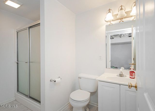 505 Pine Valley Drive, Bowling Green, OH 43402