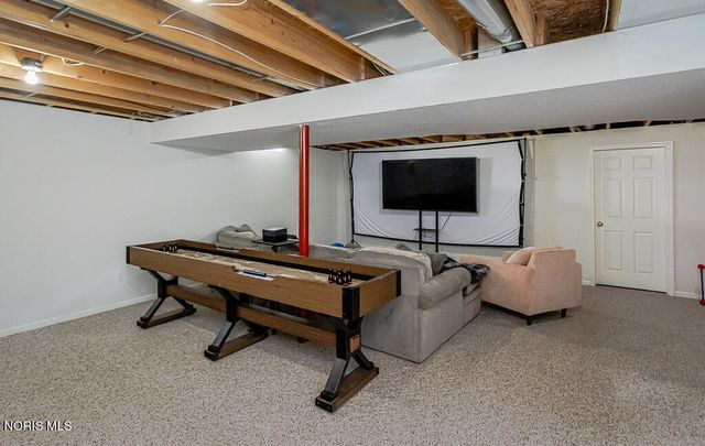 505 Pine Valley Drive, Bowling Green, OH 43402