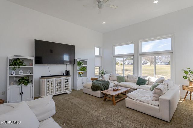 505 Pine Valley Drive, Bowling Green, OH 43402