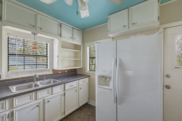 713 Highland Drive, Palestine, TX 75801
