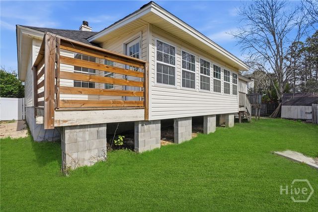 8 Snowy Egret Court, Savannah, GA 31419