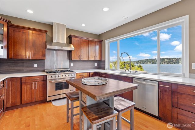 9844 arrowsmith Avenue S, Seattle, WA 98118