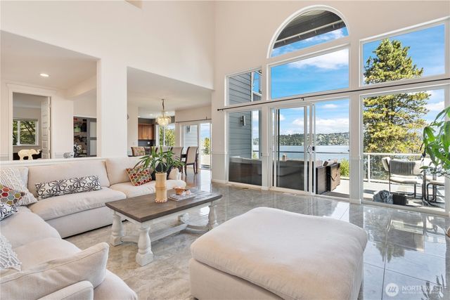9844 arrowsmith Avenue S, Seattle, WA 98118