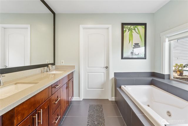 9844 arrowsmith Avenue S, Seattle, WA 98118