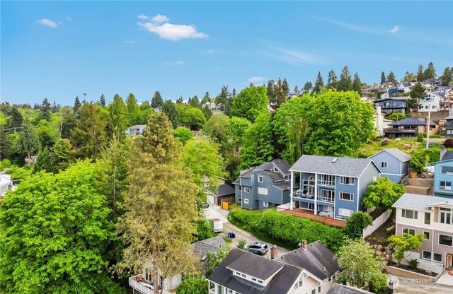 9844 arrowsmith Avenue S, Seattle, WA 98118