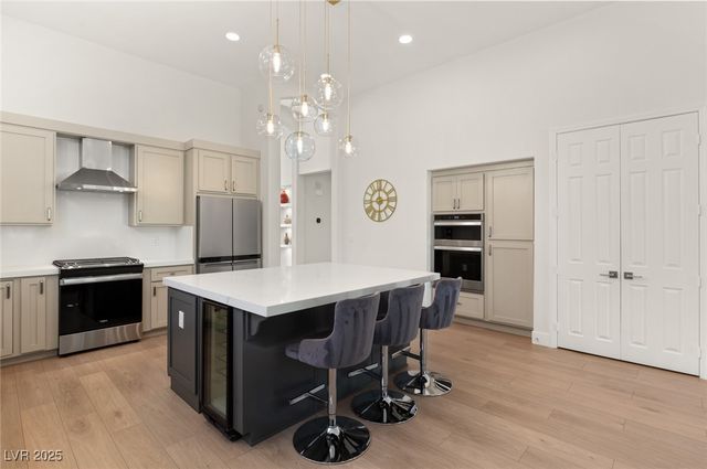 2032 Scarlet Rose Drive, Las Vegas, NV 89134