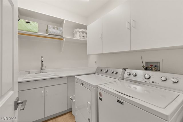 2032 Scarlet Rose Drive, Las Vegas, NV 89134