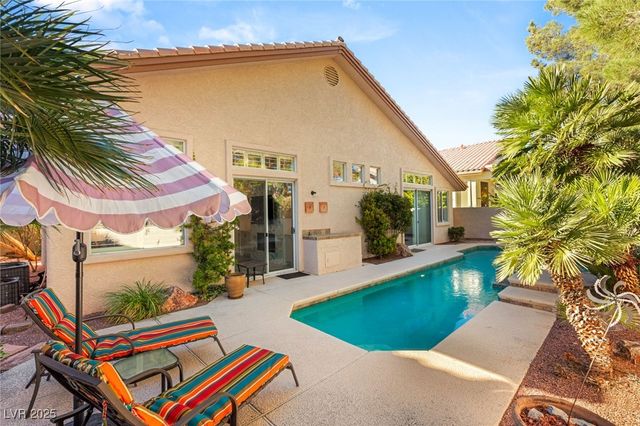 2032 Scarlet Rose Drive, Las Vegas, NV 89134