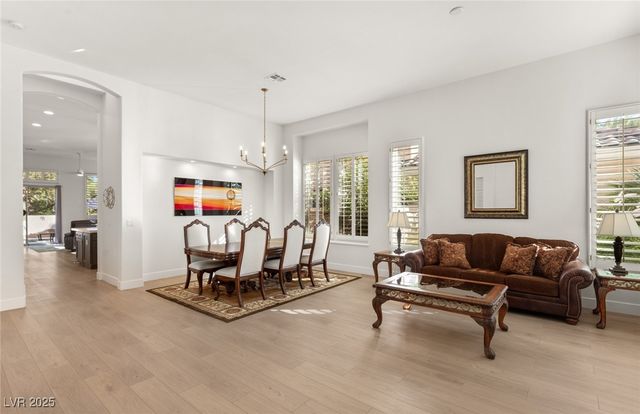 2032 Scarlet Rose Drive, Las Vegas, NV 89134