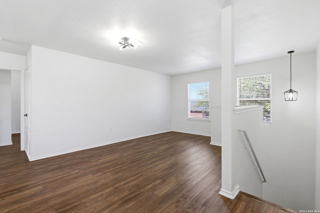 6611 Walnut Valley, San Antonio, TX 78242