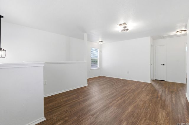 6611 Walnut Valley, San Antonio, TX 78242