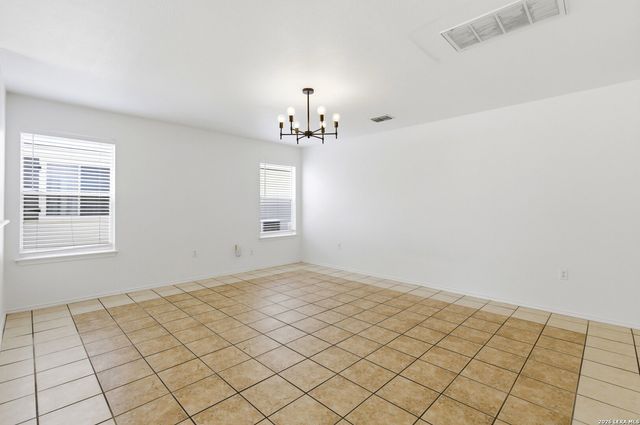 6611 Walnut Valley, San Antonio, TX 78242