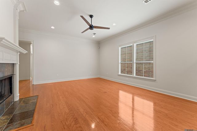 10684 Woodland Oaks, Baton Rouge, LA 70809