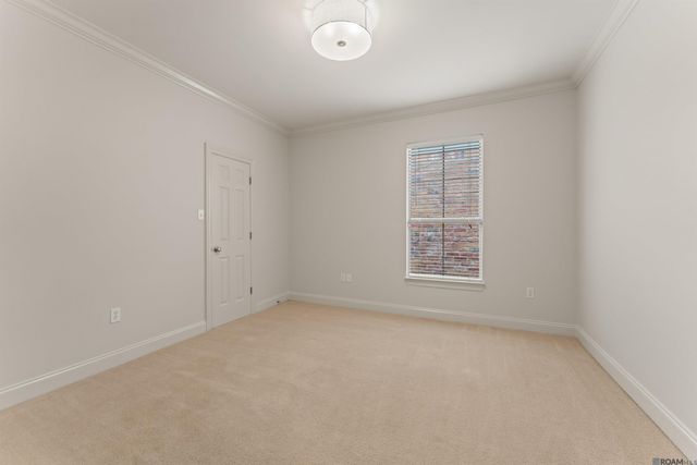 10684 Woodland Oaks, Baton Rouge, LA 70809