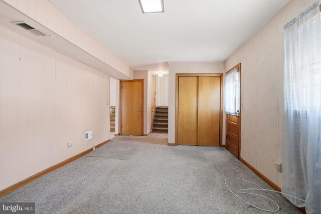 11 REO CT, Colonia, NJ 07067