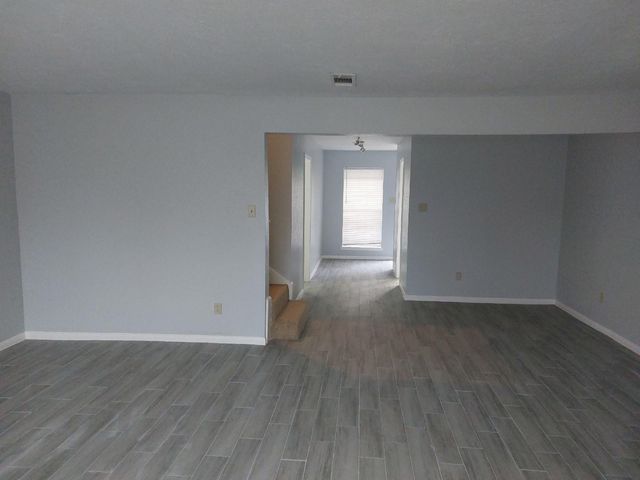 1846 Hollister Street 6, Houston, TX 77080