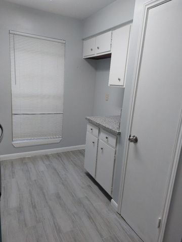 1846 Hollister Street 6, Houston, TX 77080