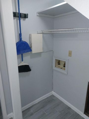 1846 Hollister Street 6, Houston, TX 77080