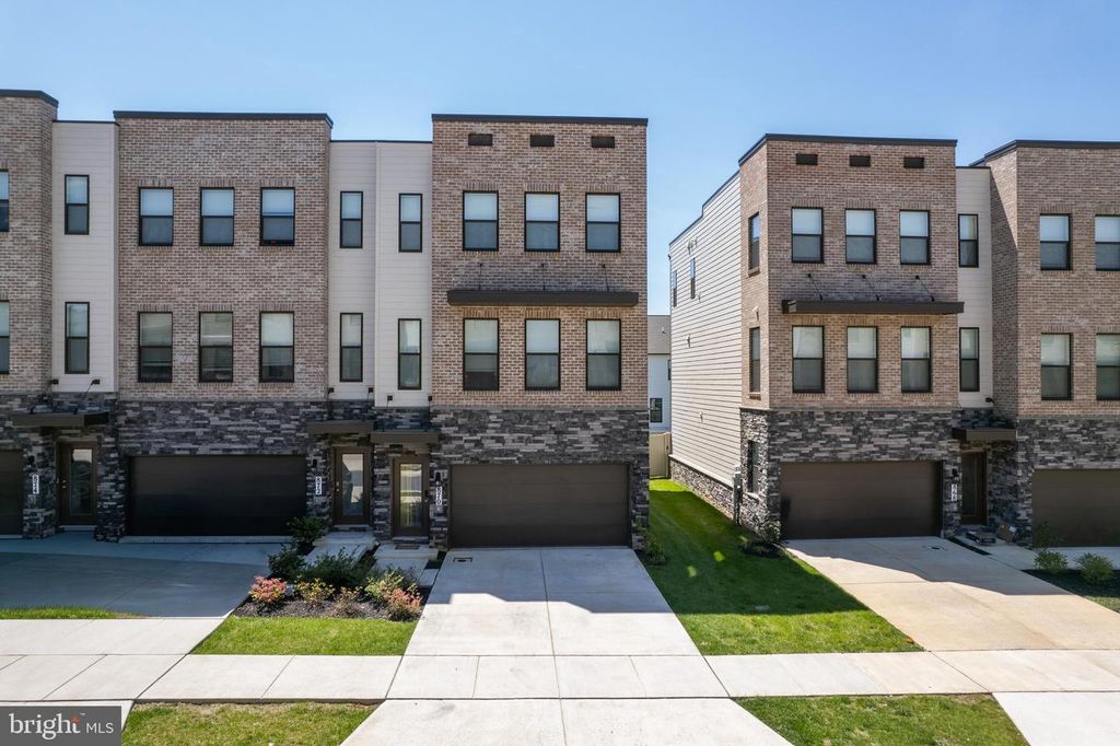 870 AMITY ST, Frederick, MD 21701