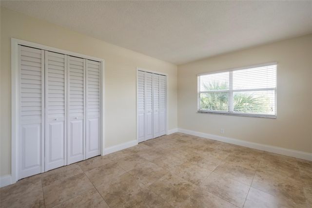 2555 NE 11th Street 302, Fort Lauderdale, FL 33304