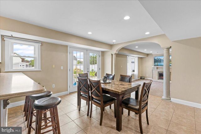 70 TWIN PONDS DR, Sewell, NJ 08080