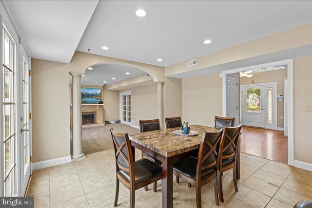 70 TWIN PONDS DR, Sewell, NJ 08080