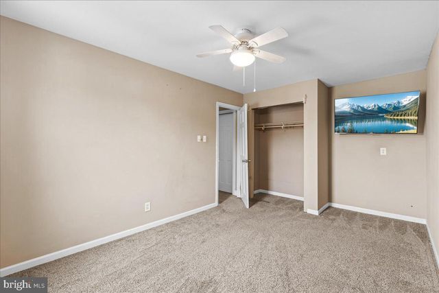 70 TWIN PONDS DR, Sewell, NJ 08080