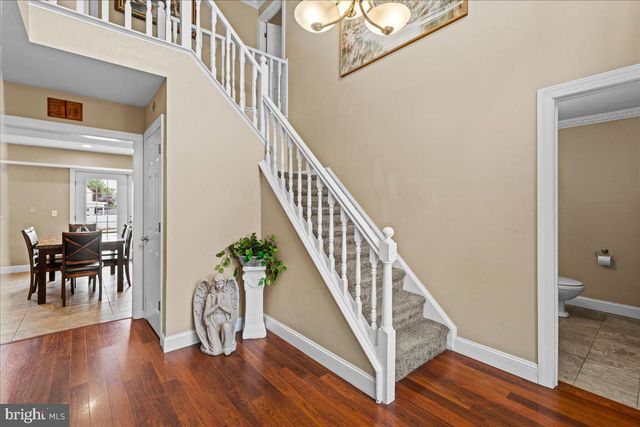 70 TWIN PONDS DR, Sewell, NJ 08080