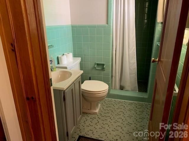 811 Hilton Street NE, Lenoir, NC 28645