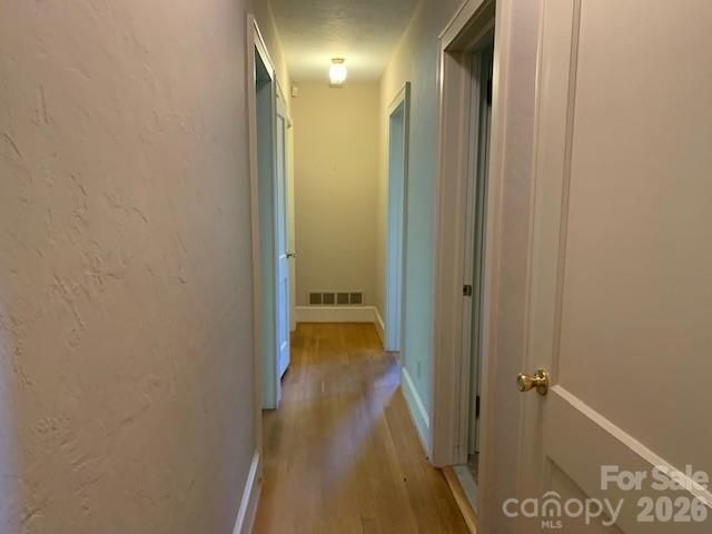 811 Hilton Street NE, Lenoir, NC 28645
