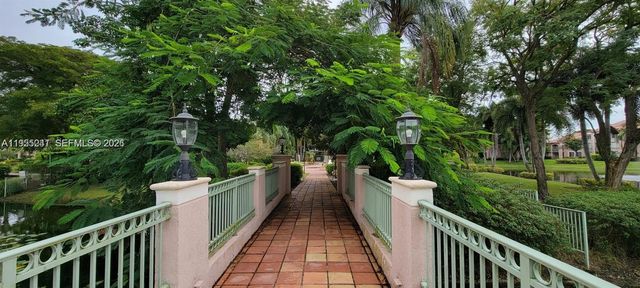 12124 Saint Andrews Pl 201, Miramar, FL 33025