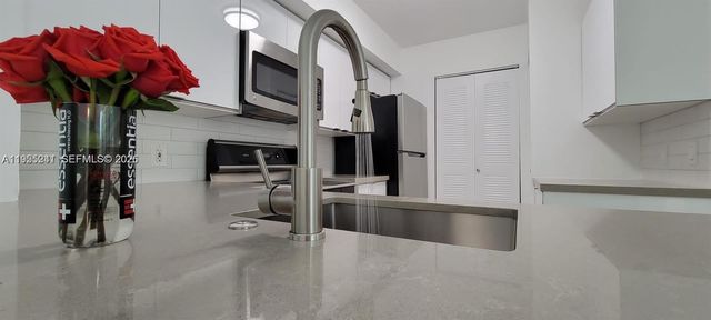 12124 Saint Andrews Pl 201, Miramar, FL 33025