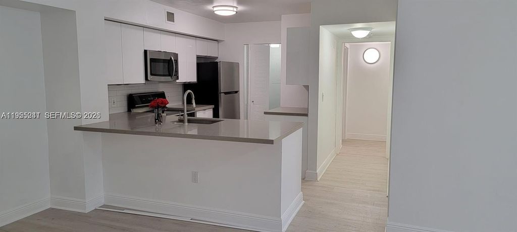 12124 Saint Andrews Pl 201, Miramar, FL 33025