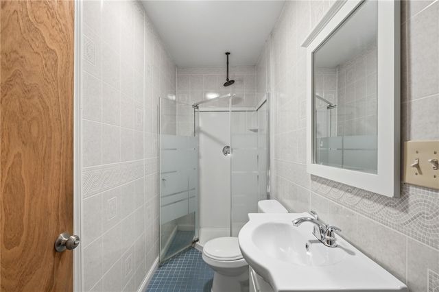 43 New Britain Drive, Warwick, RI 02889