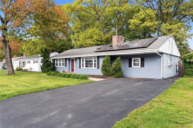 43 New Britain Drive, Warwick, RI 02889