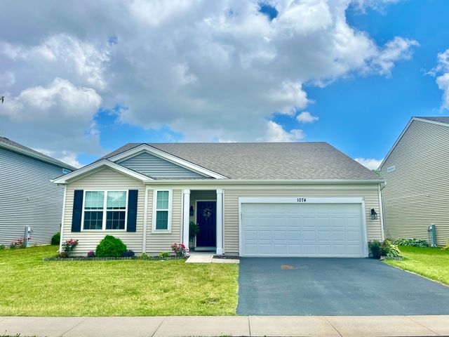 1074 Chestnut Drive, Pingree Grove, IL 60140
