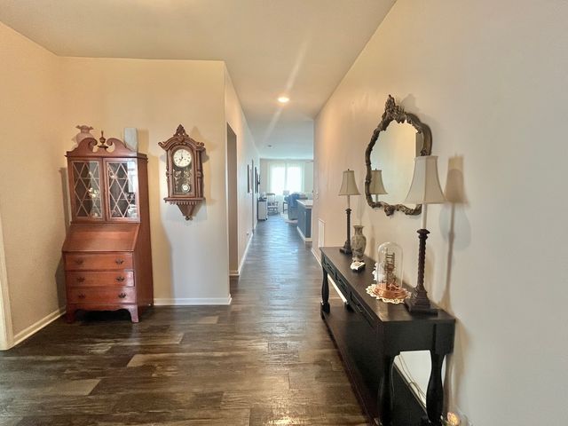 1074 Chestnut Drive, Pingree Grove, IL 60140