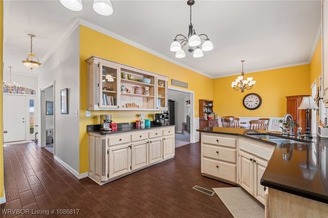 1704 Hidden Valley, Van Buren, AR 72956