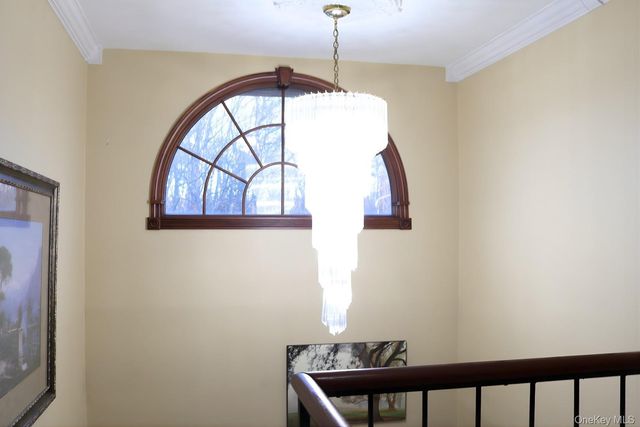 35 Hastings Drive, Ridge, NY 11961