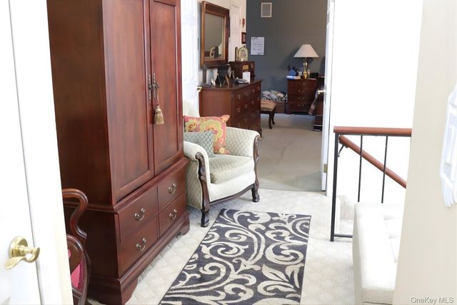 35 Hastings Drive, Ridge, NY 11961