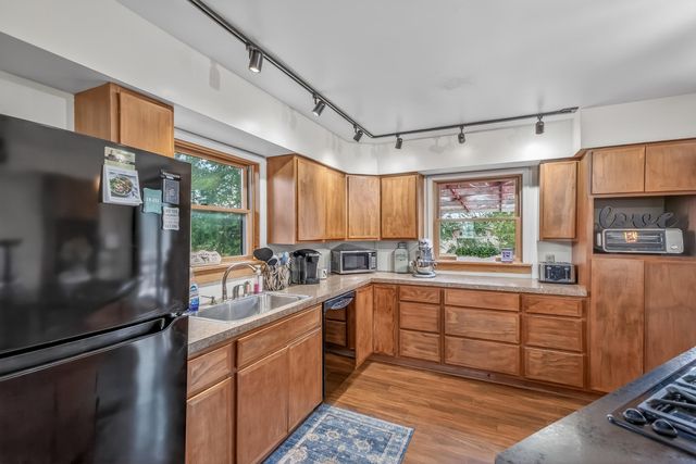 25 N Oceana Drive, Hart, MI 49455