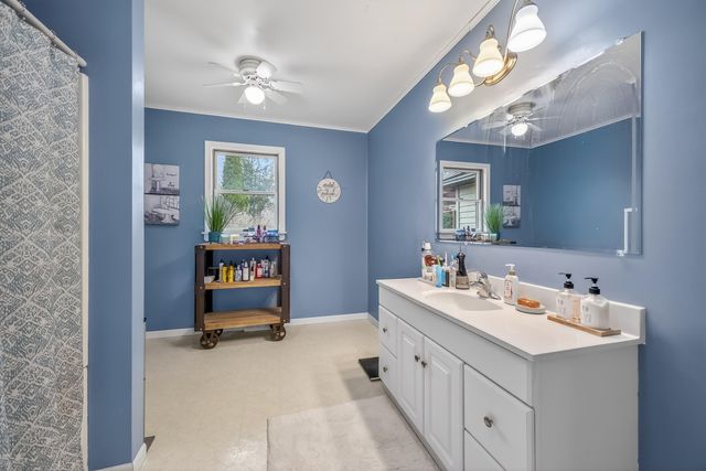 25 N Oceana Drive, Hart, MI 49455