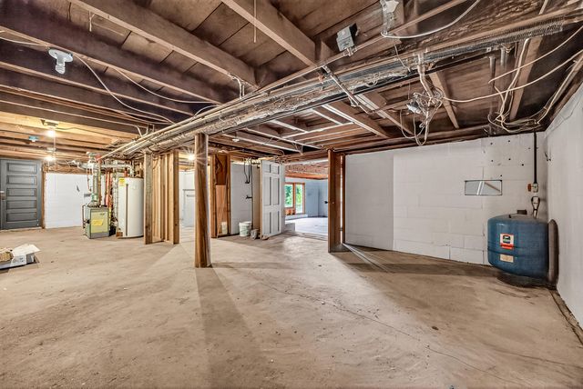 25 N Oceana Drive, Hart, MI 49455