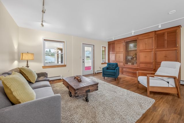 25 N Oceana Drive, Hart, MI 49455