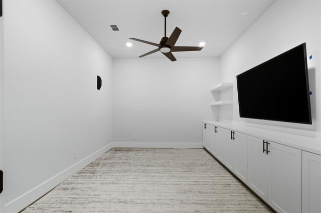 27720 Hazelbrook Lane, Spring, TX 77386