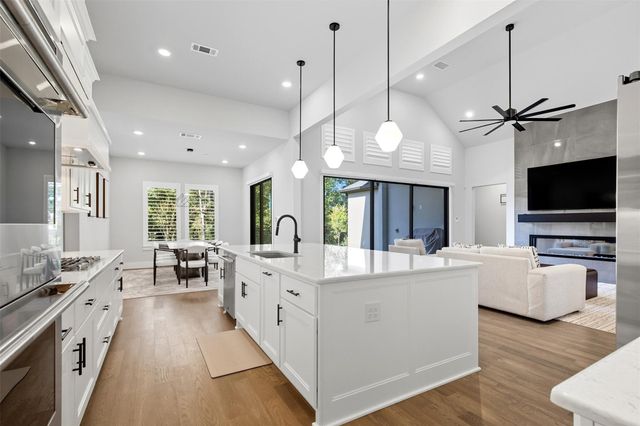 27720 Hazelbrook Lane, Spring, TX 77386