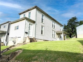 305 Grandview Ave, Mingo Junction, OH 43938