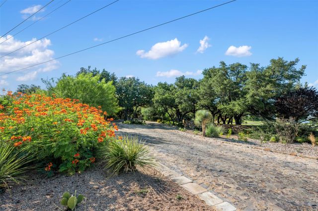 203 La Serena LOOP, Horseshoe Bay, TX 78657