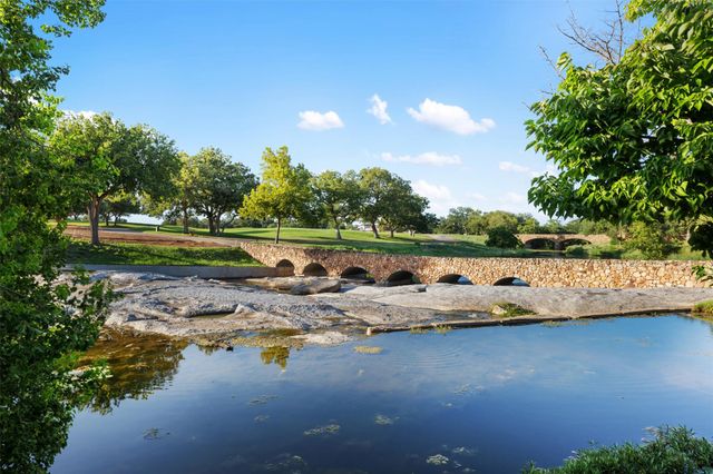 203 La Serena LOOP, Horseshoe Bay, TX 78657